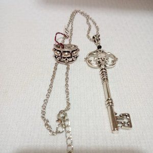 Skull Key Necklace & Skulls Ring Gothic Jewelry set